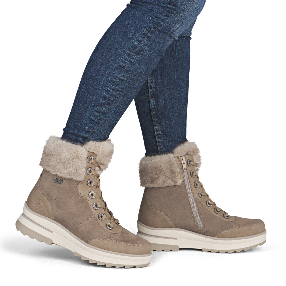 detail Dámská kotníková obuv REMONTE D2B75-64 béžová W5