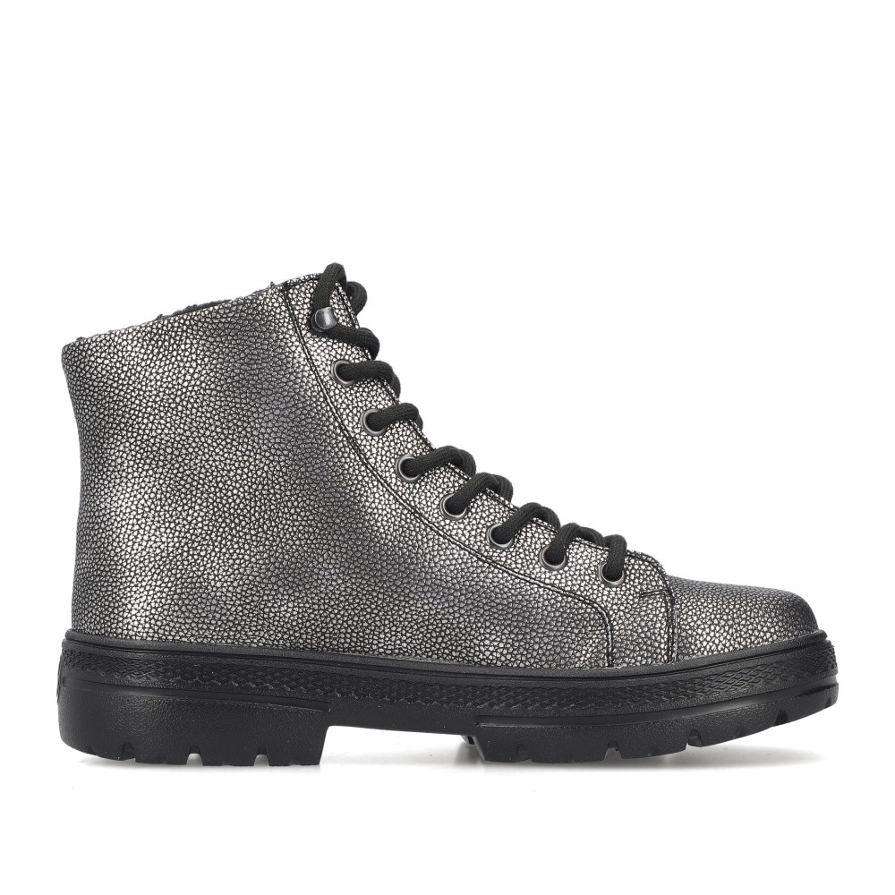 detail Dámská kotníková obuv RIEKER N0031-90 šedá W5