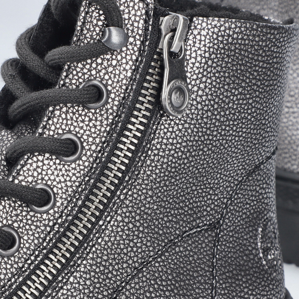 detail Dámská kotníková obuv RIEKER N0031-90 šedá W5