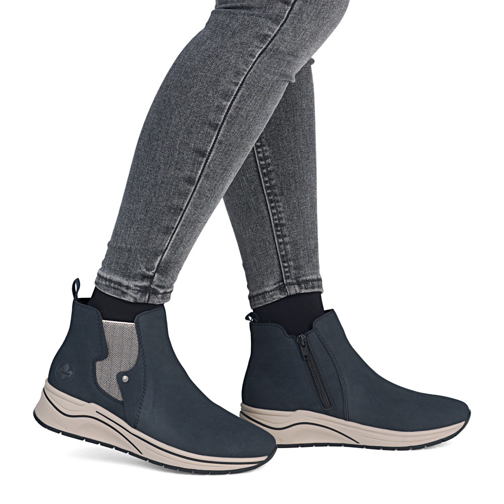 detail Dámská kotníková obuv RIEKER N9561-14 modrá W5