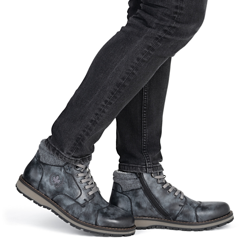 detail Pánská kotníková obuv RIEKER 38400-15 modrá W5