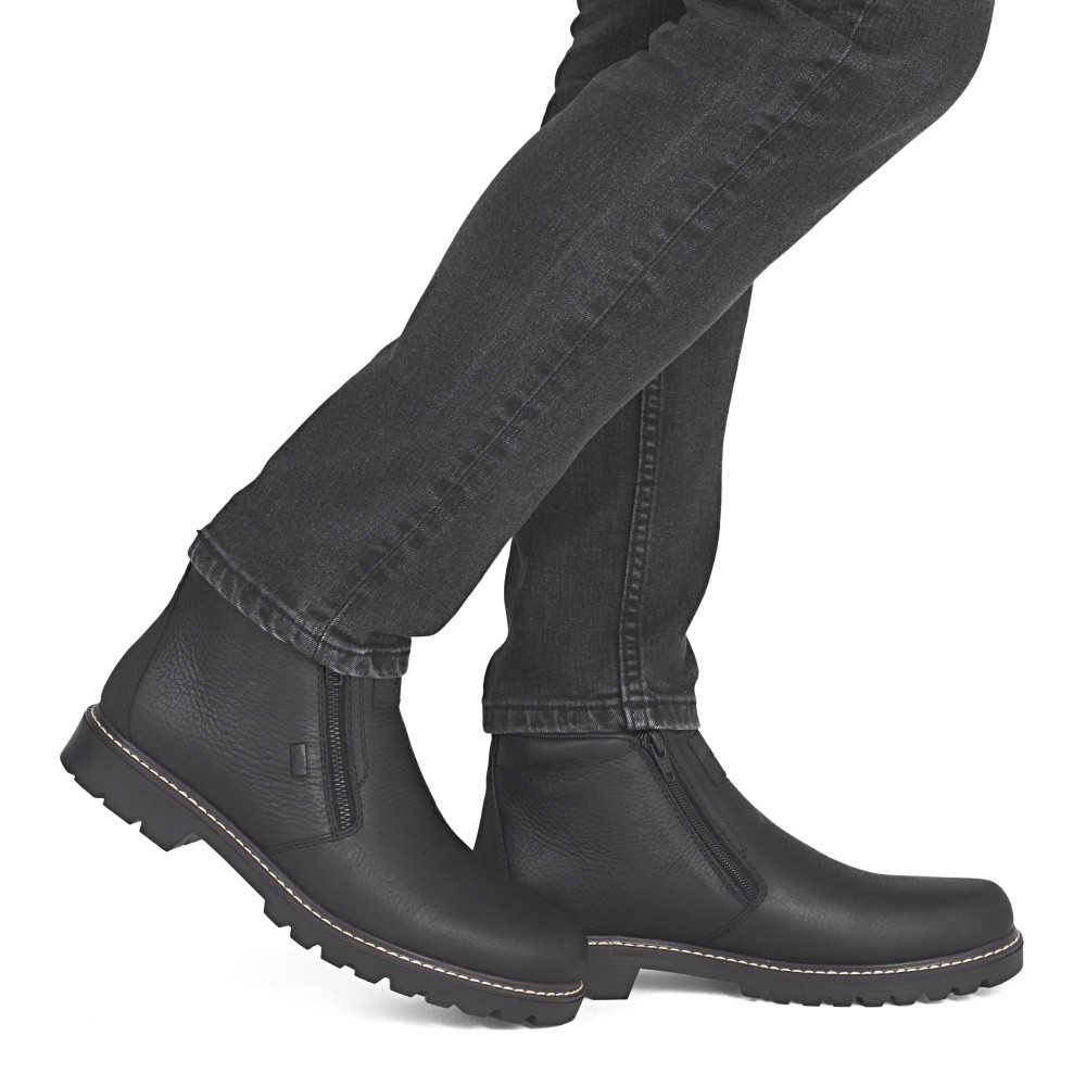 detail Pánská kotníková obuv RIEKER 39871-00 černá W5