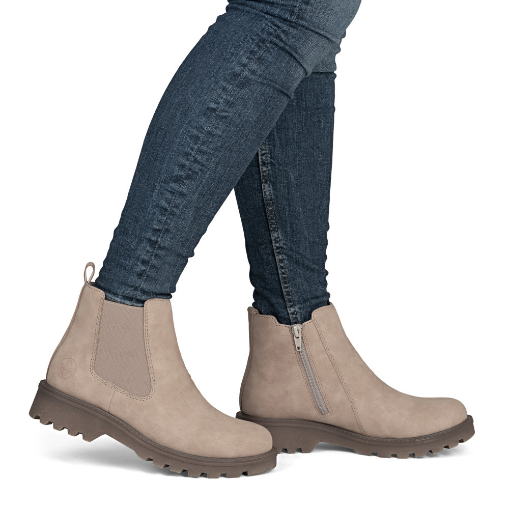 detail Dámská kotníková obuv RIEKER 73250-61 béžová W5