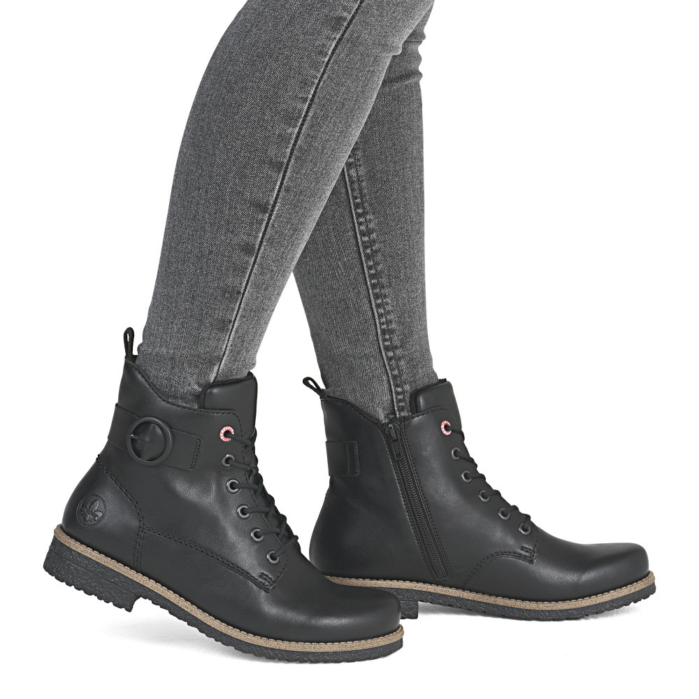 detail Dámská kotníková obuv RIEKER 73520-00 černá W5