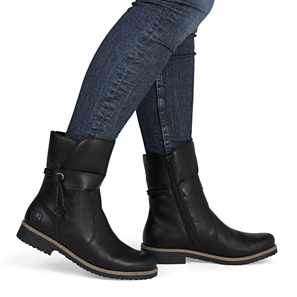 detail Dámska členková obuv RIEKER 73551-00 čierna W5