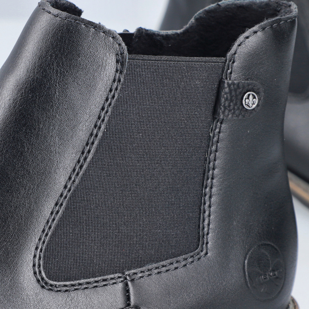 detail Dámská kotníková obuv RIEKER 74854-00 černá W5