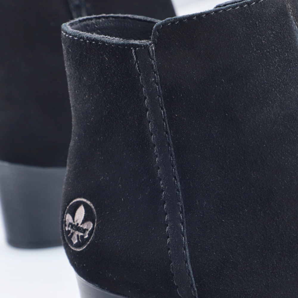 detail Dámská kotníková obuv RIEKER 77665-00 černá W5