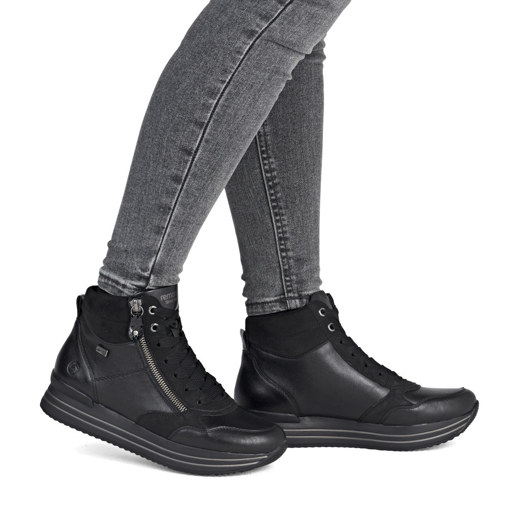 detail Dámská kotníková obuv REMONTE D1371-00 černá W5