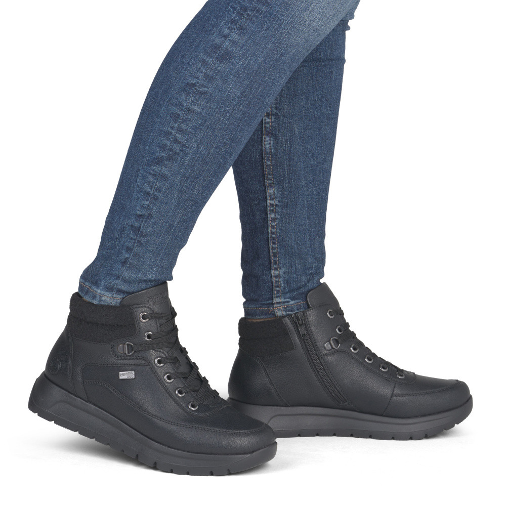 detail Dámská kotníková obuv REMONTE D2V71-00 černá W5