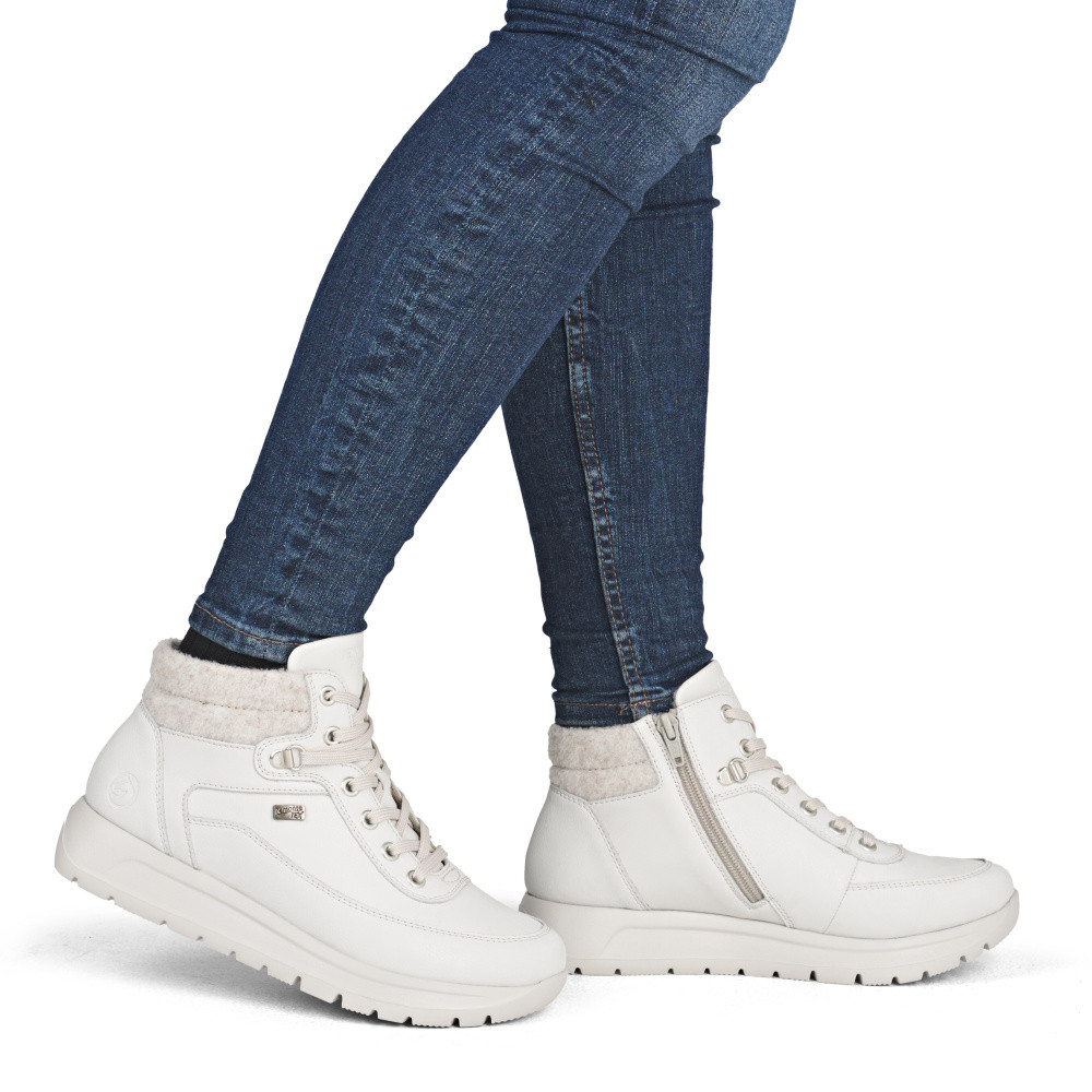 detail Dámská kotníková obuv REMONTE D2V71-80 bílá W5