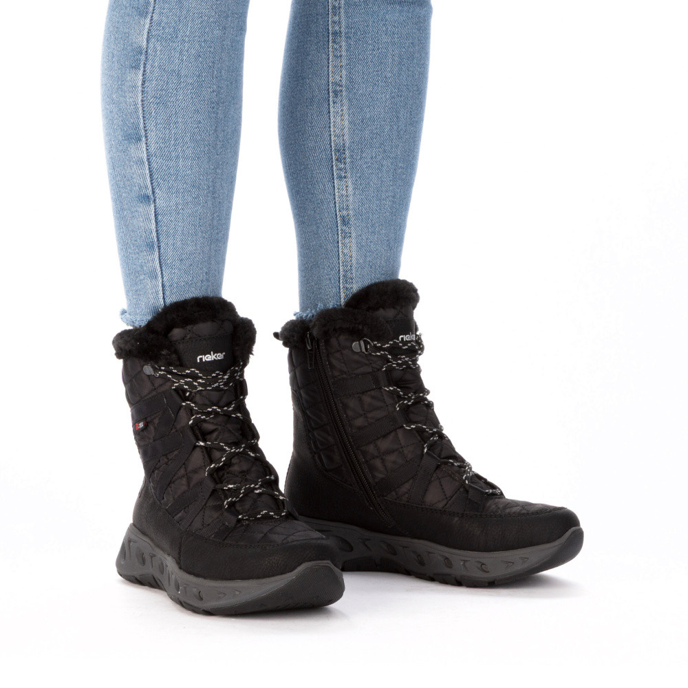 detail Dámská kotníková obuv RIEKER M6540-00 černá W5