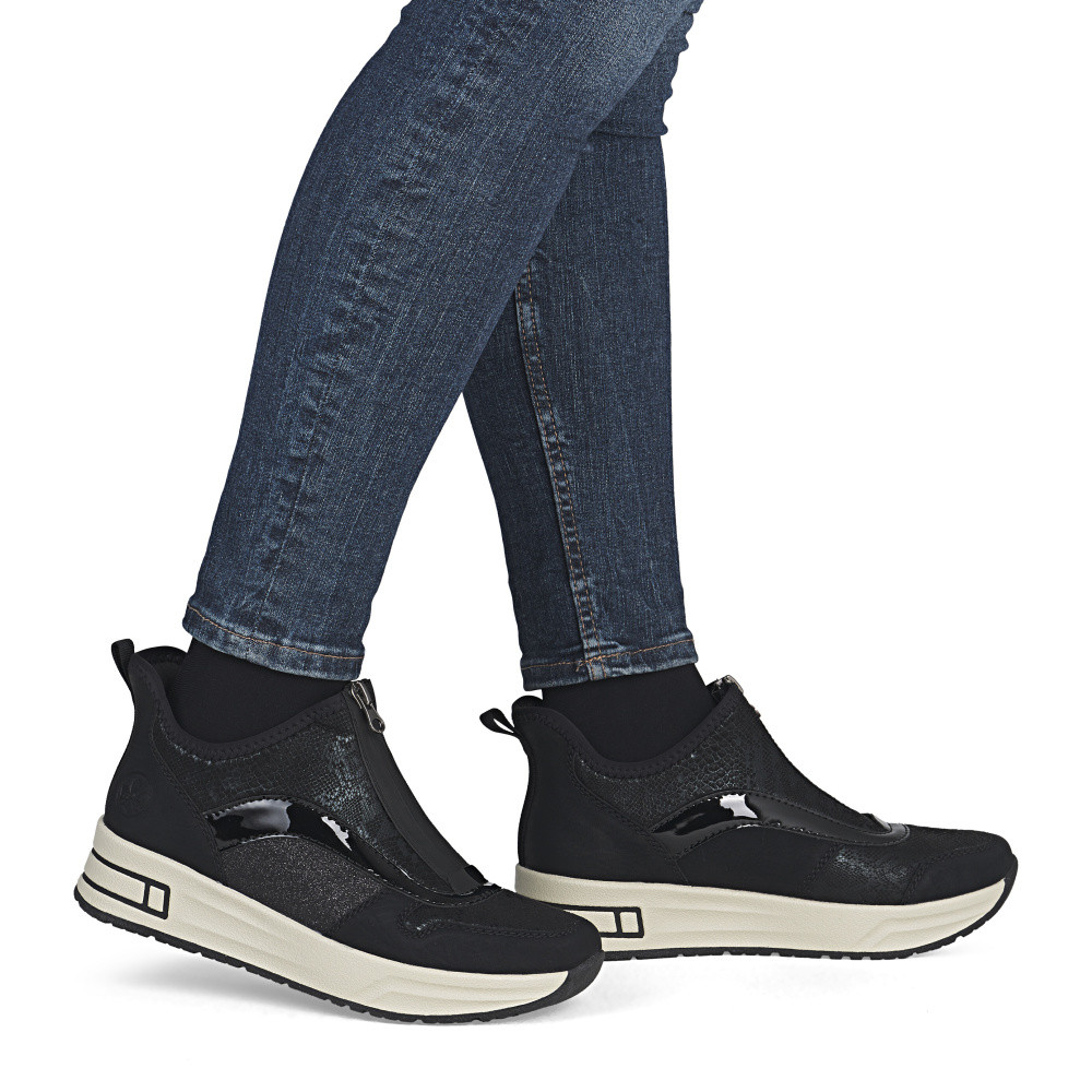 detail Dámská kotníková obuv RIEKER N8151-00 černá W5