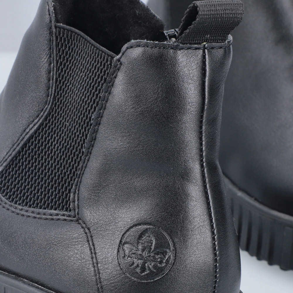 detail Dámská kotníková obuv RIEKER Y6151-00 černá W5