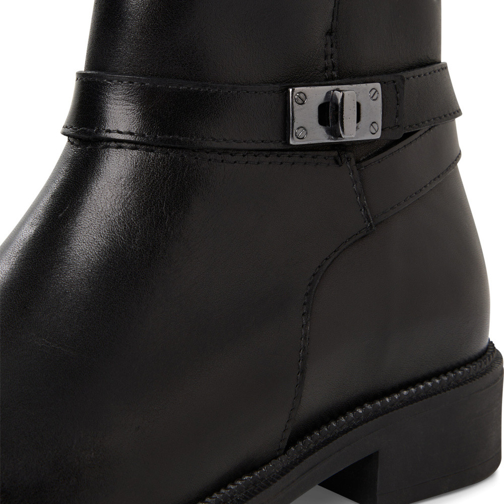 detail Dámská kotníková obuv TAMARIS 25303-45-001 černá W5