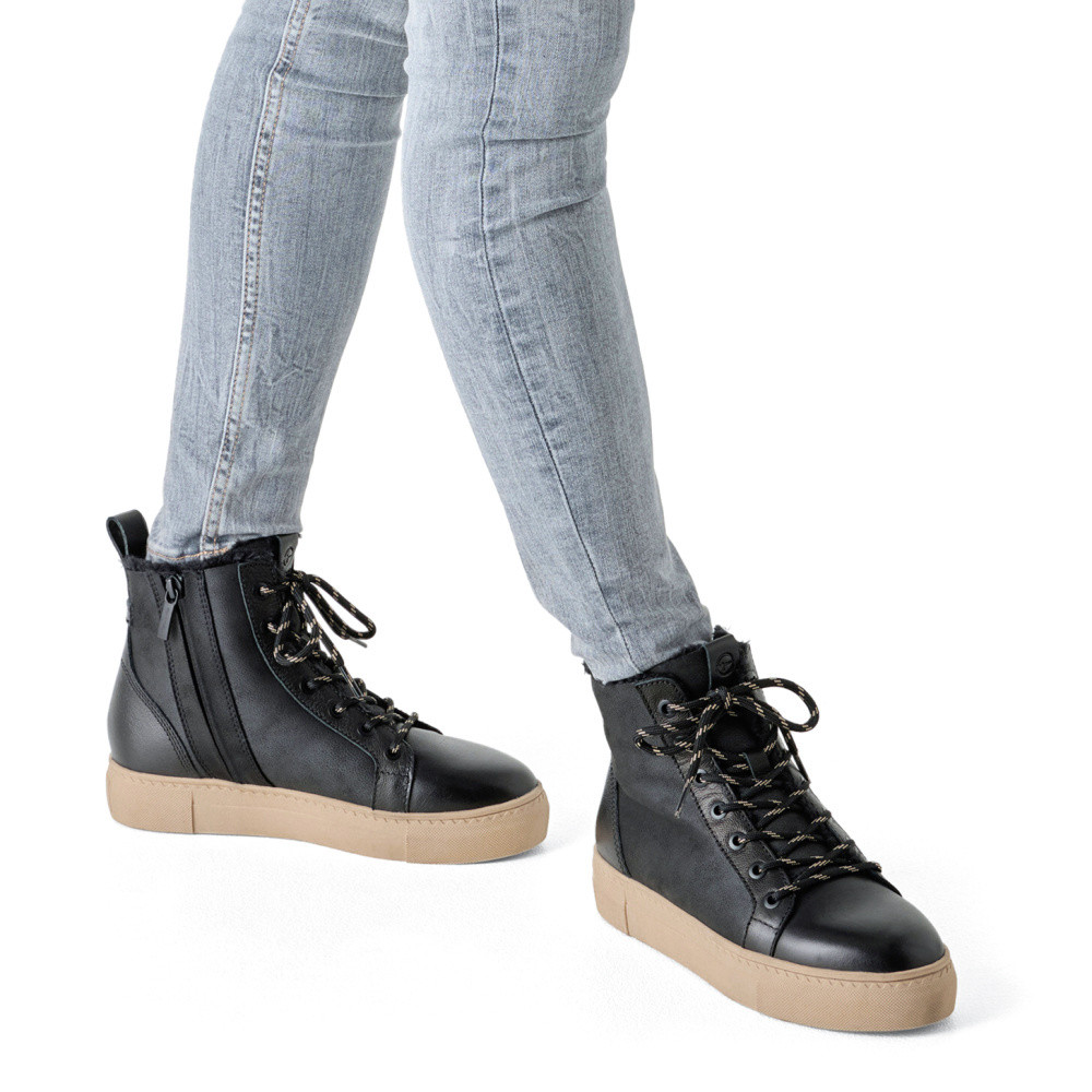 detail Dámská kotníková obuv TAMARIS 26911-45-001 černá W5