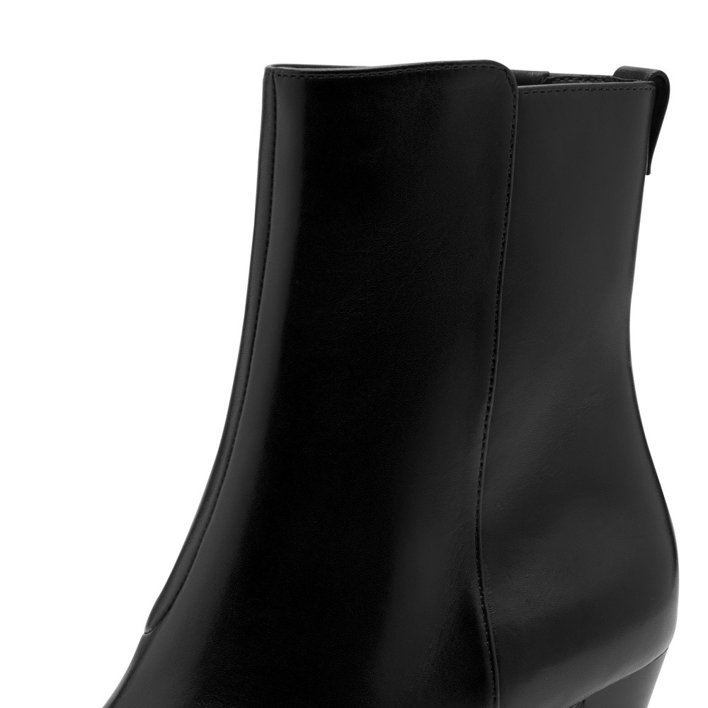 detail Dámská kotníková obuv TAMARIS 25364-45-001 černá W5