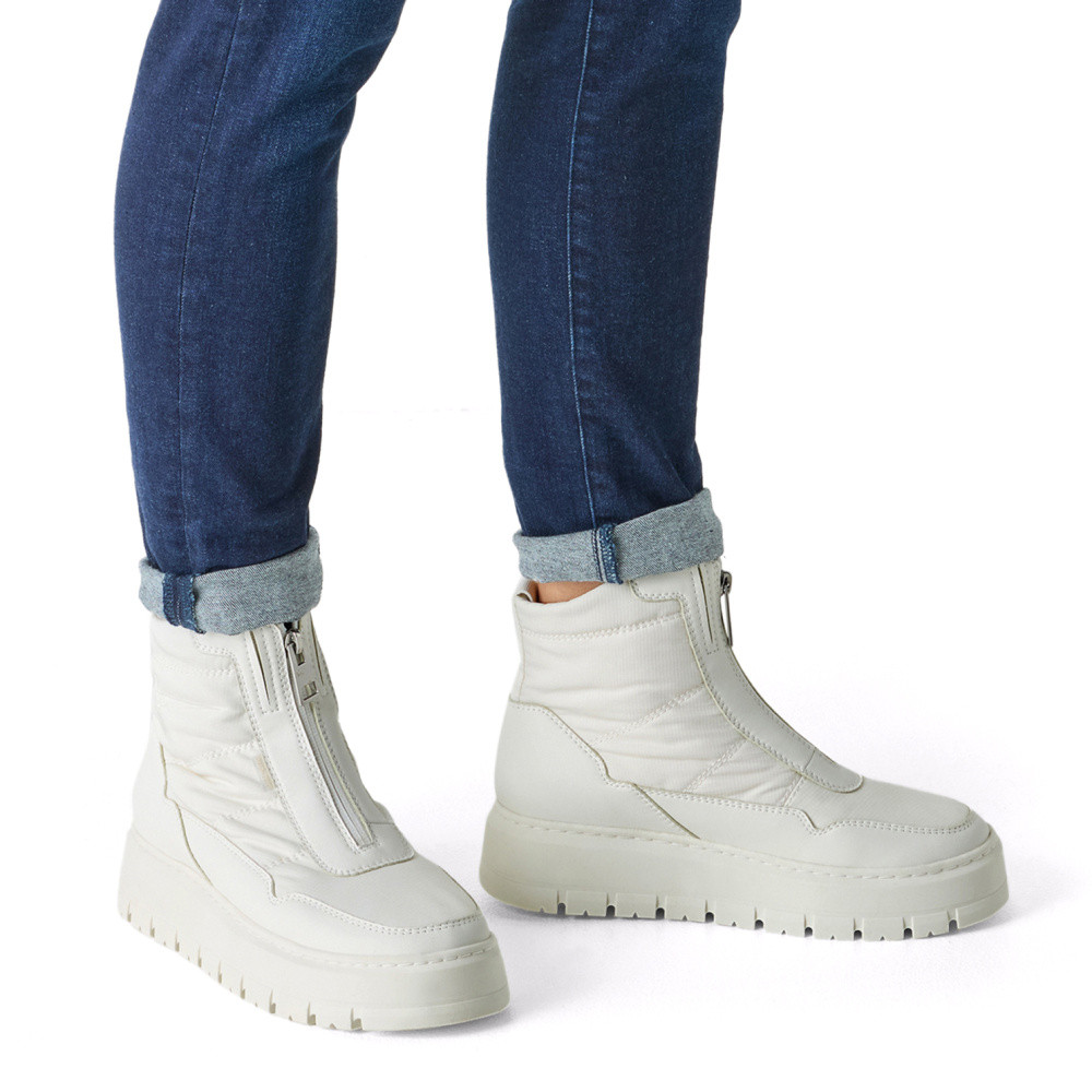 detail Dámská kotníková obuv TAMARIS 26838-45-100 bílá W5