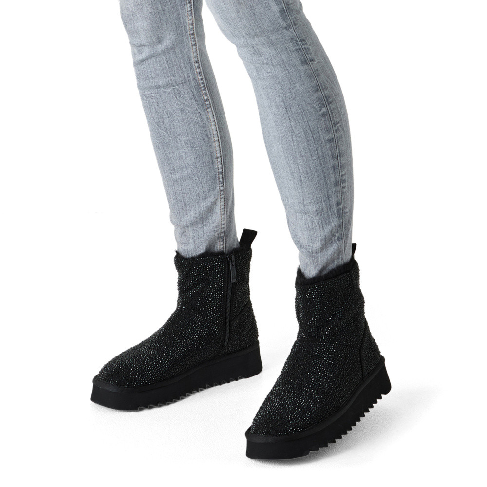 detail Dámská kotníková obuv TAMARIS 26839-45-043 černá W5