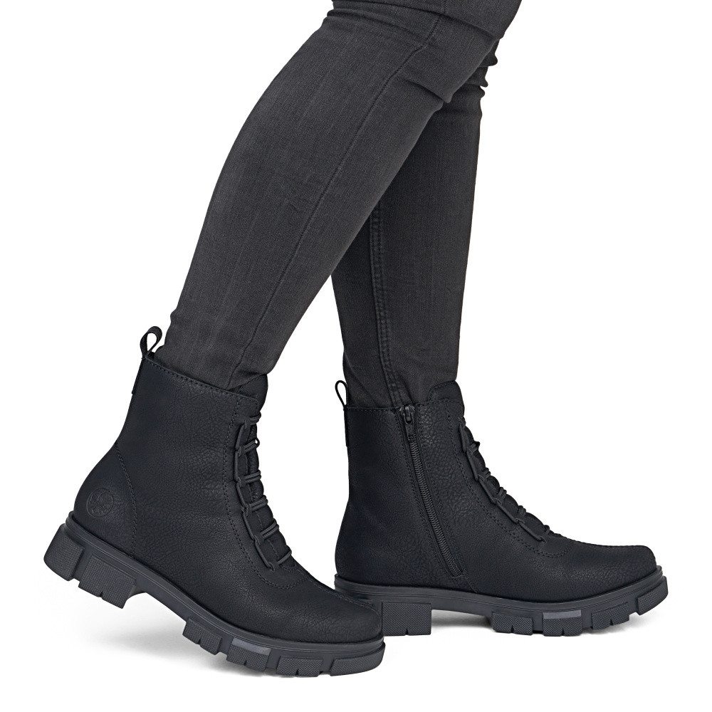 detail Dámská kotníková obuv RIEKER Y7150-01   BLACK   H/W6