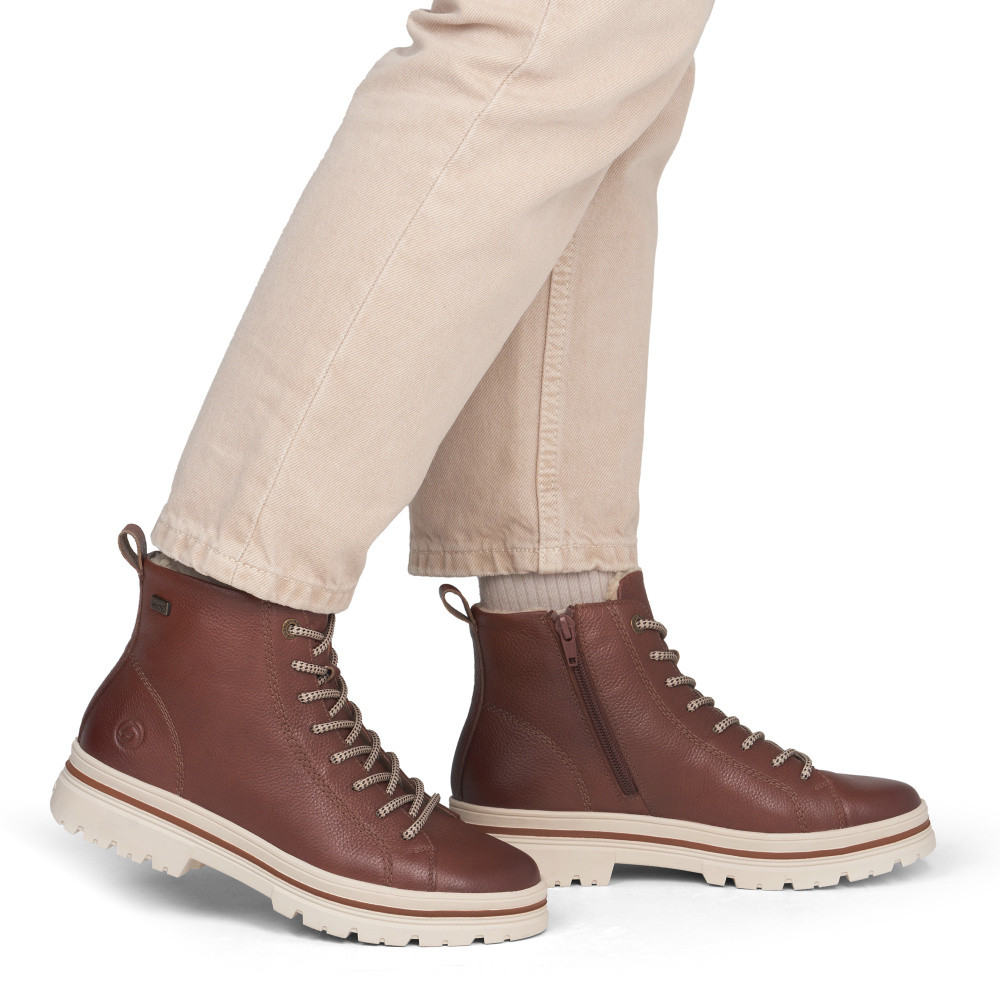 detail Dámská kotníková obuv REMONTE D2U75-24   BROWN   H/W6