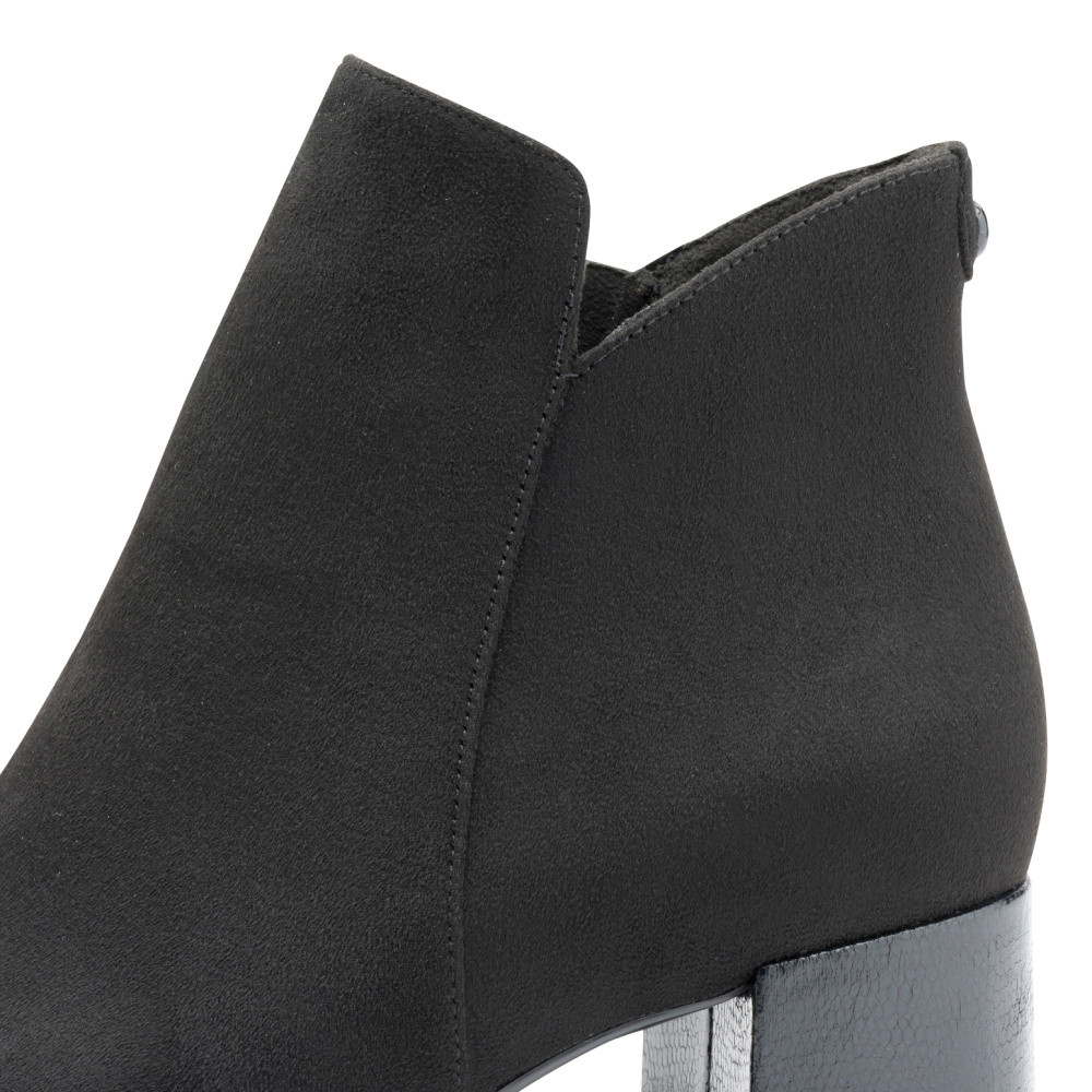 detail Dámská kotníková obuv TAMARIS 25354-43-098 černá W6