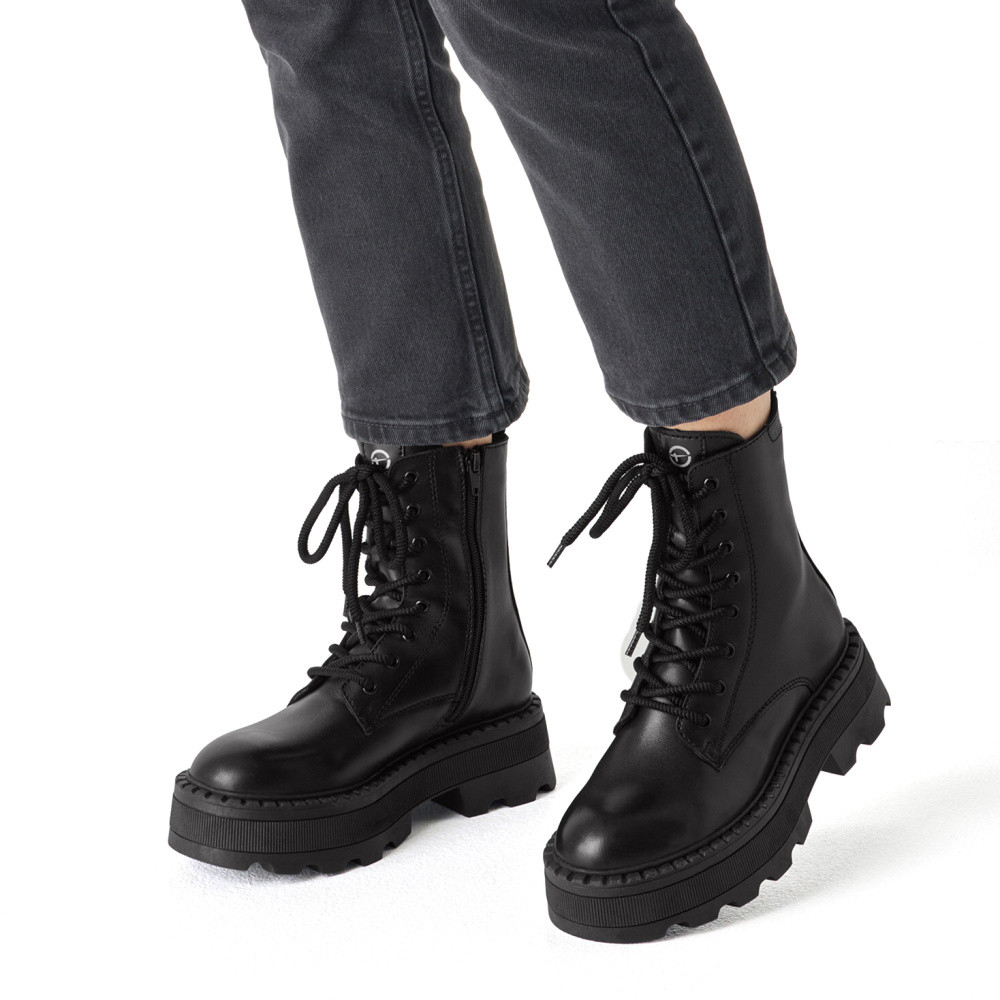 detail Dámská kotníková obuv TAMARIS 1-25238-47   BLACK 001   H/W6