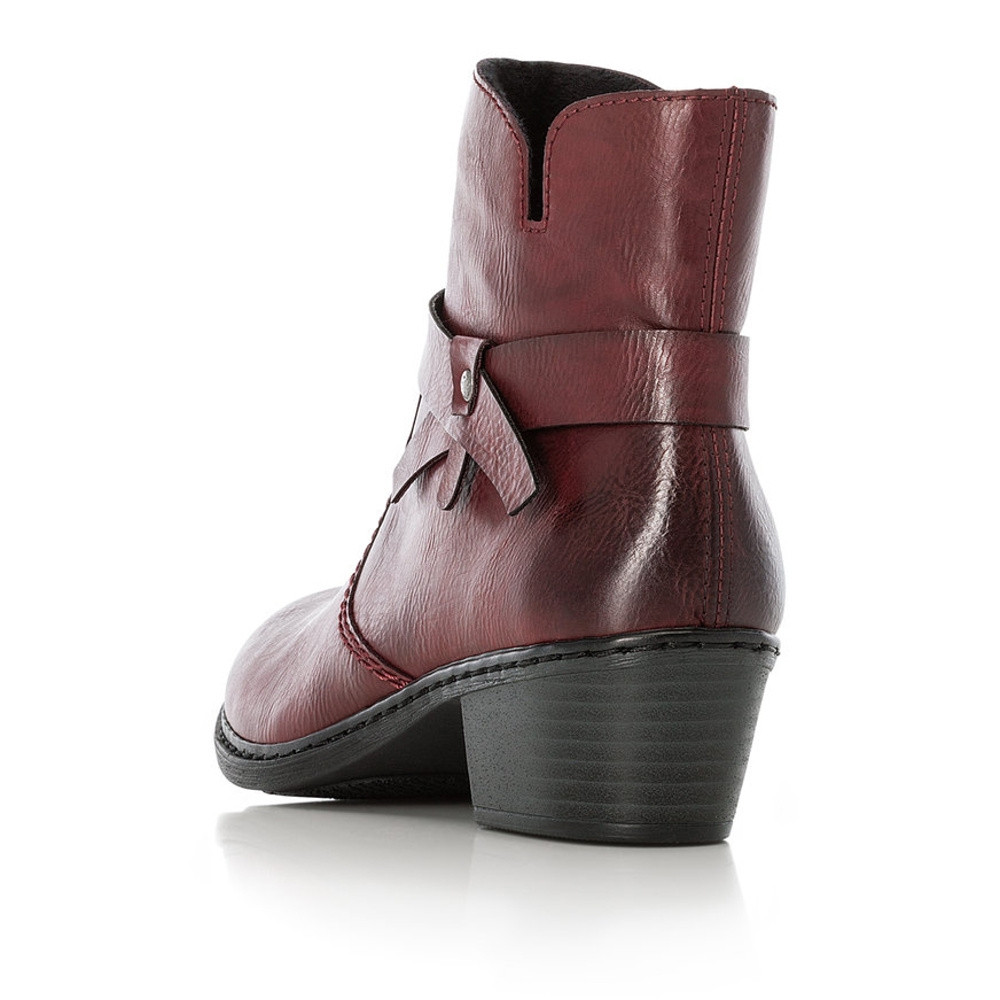 detail Dámska členková obuv RIEKER 75553-35 červená W0