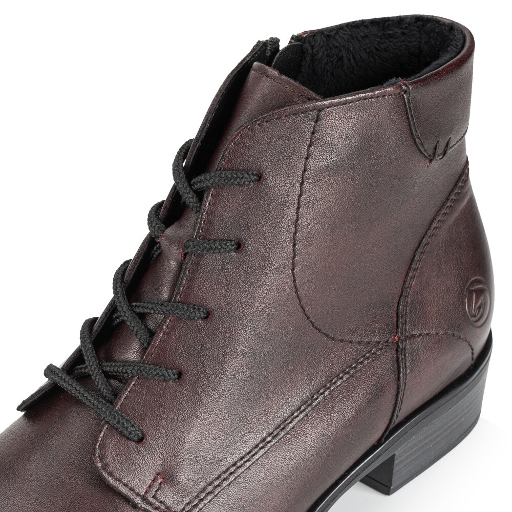 detail Dámská kotníková obuv REMONTE D6877-35   RED   H/W4