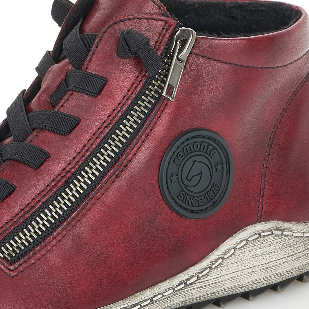 detail Dámská kotníková obuv REMONTE R1498-35 červená W1