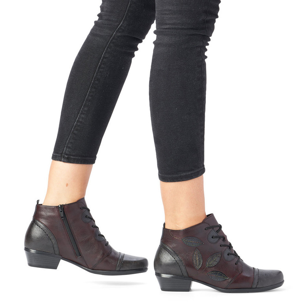 detail Dámská obuv REMONTE RIE-1036989-W0 vínová