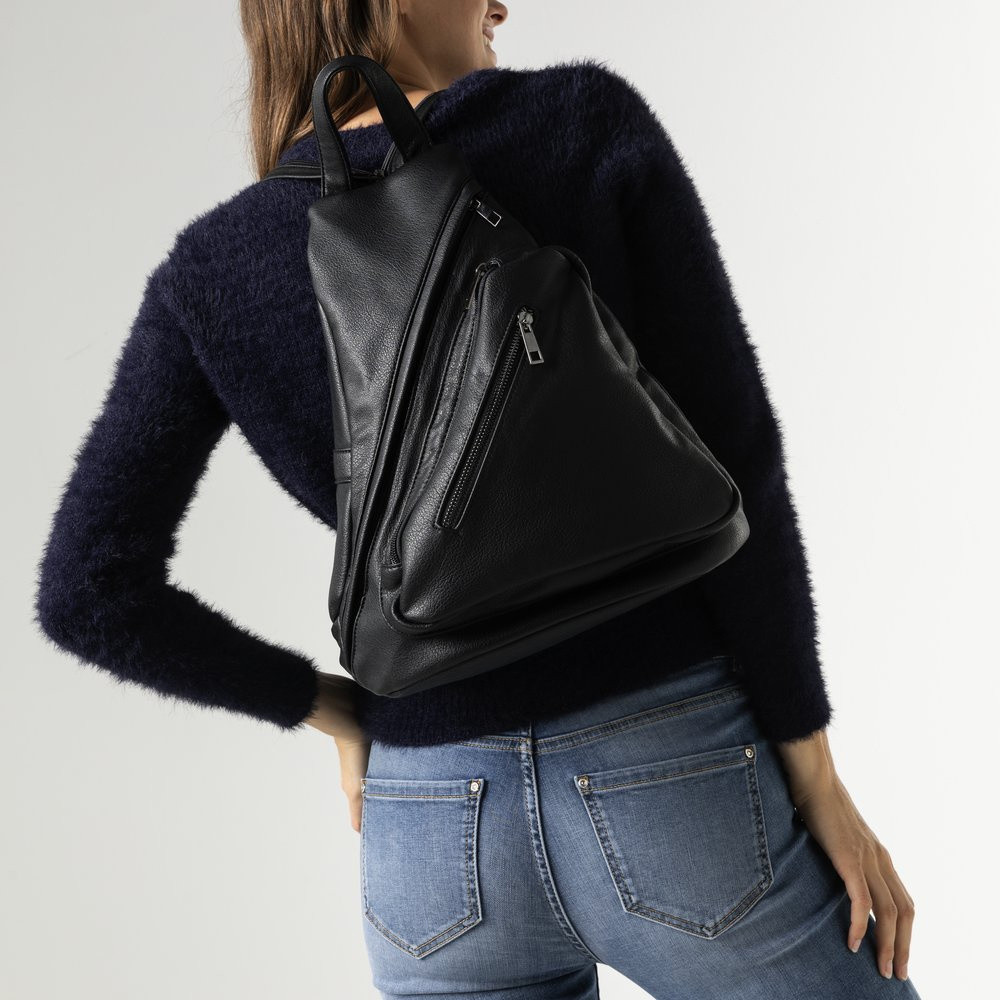 detail Dámský batoh RIEKER RIE-20100042-W0 černá