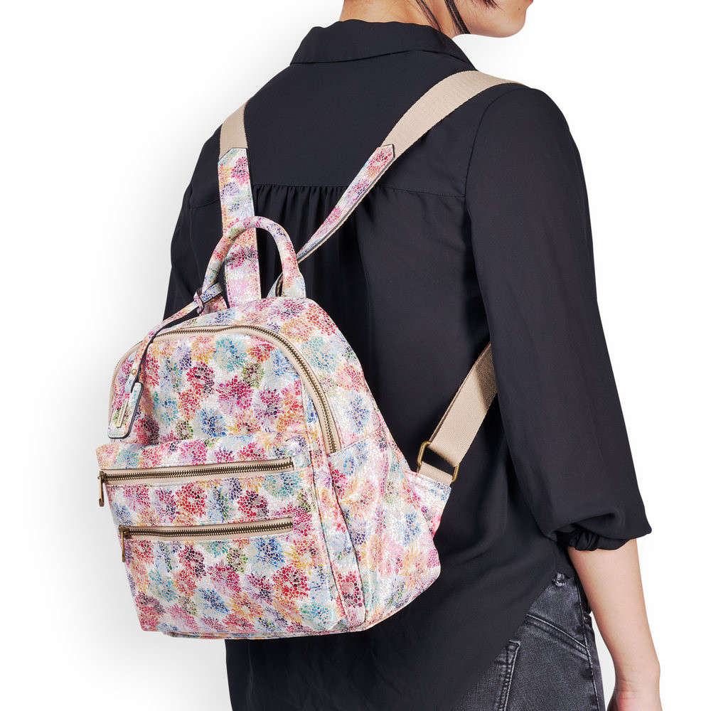 detail Dámský batoh REMONTE RIE-20100531-S1 multicolor