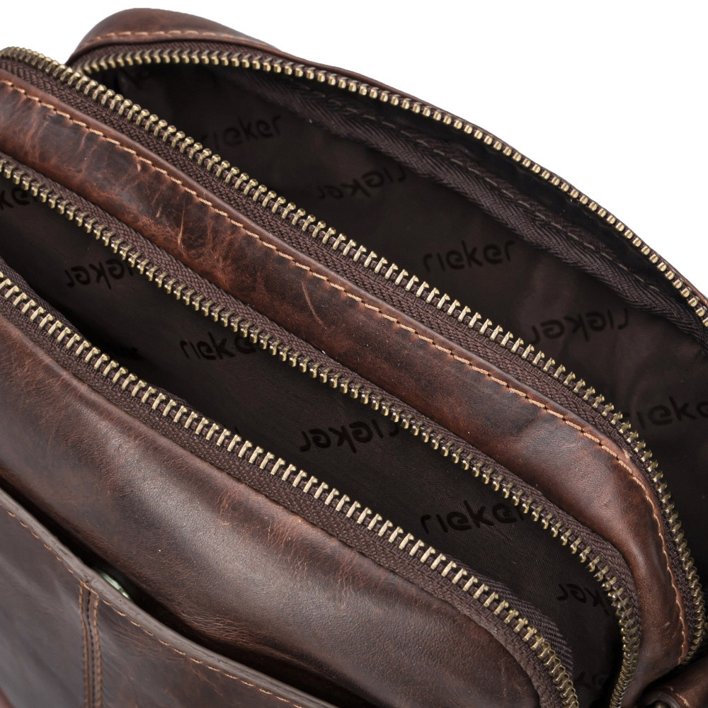 detail Pánská taška RIEKER 8051 hnědá W5