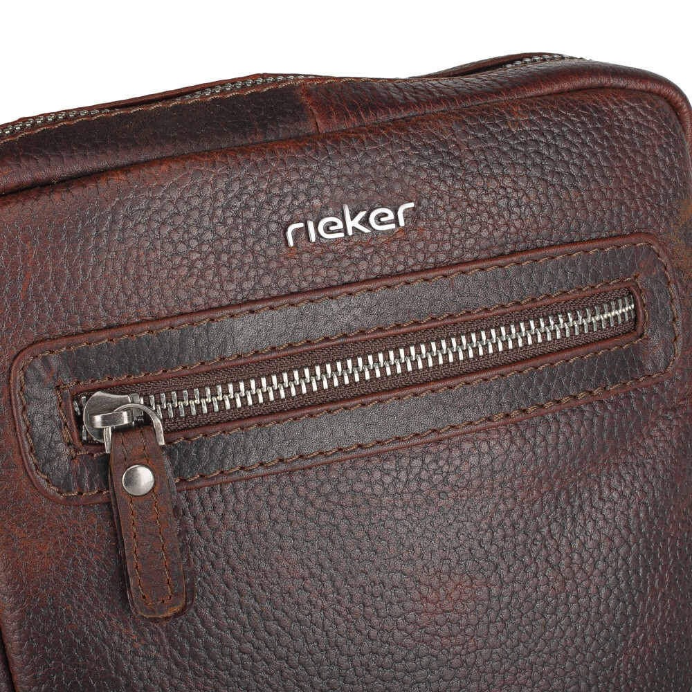 detail Pánská taška RIEKER 9002 hnědá W5