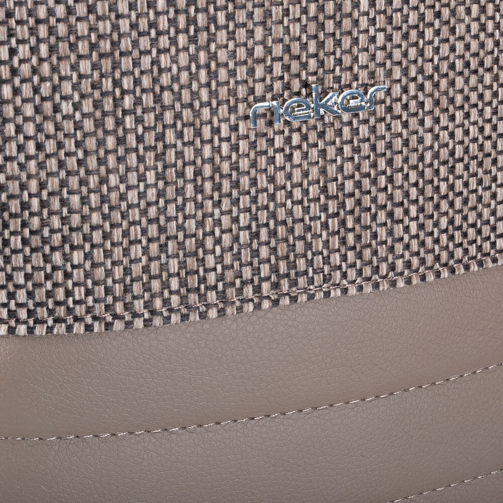 detail Dámský batoh RIEKER RIE-20103558-W3 hnědá
