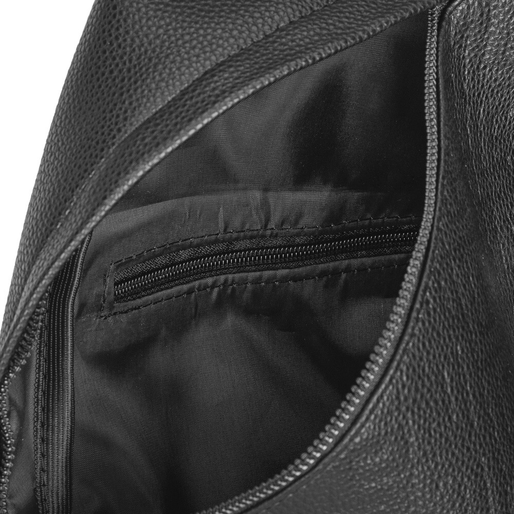 detail Dámský batoh RIEKER C2303-029-T29 černá W4