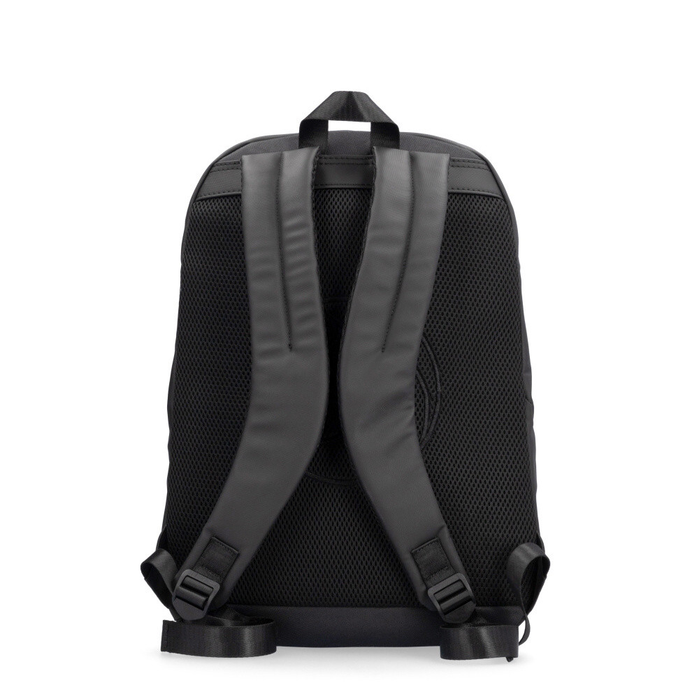 detail Dámský batoh REMONTE Q0531-00 černá W4