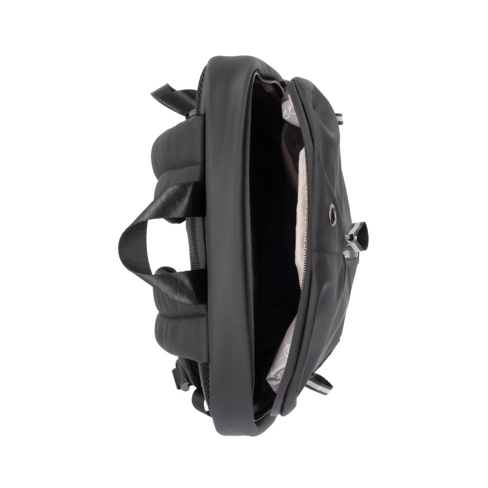 detail Dámský batoh REMONTE Q0531-00 černá W4