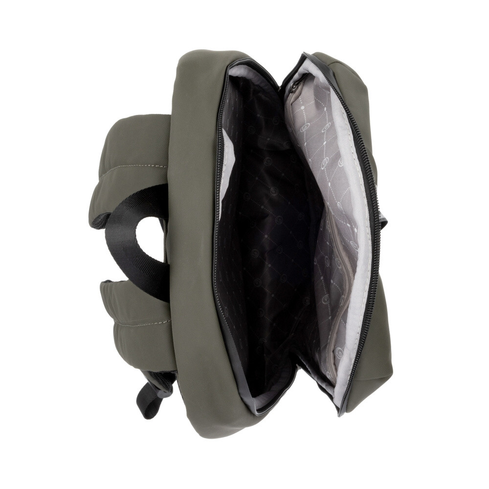 detail Dámský batoh REMONTE Q0531-54 zelená W4