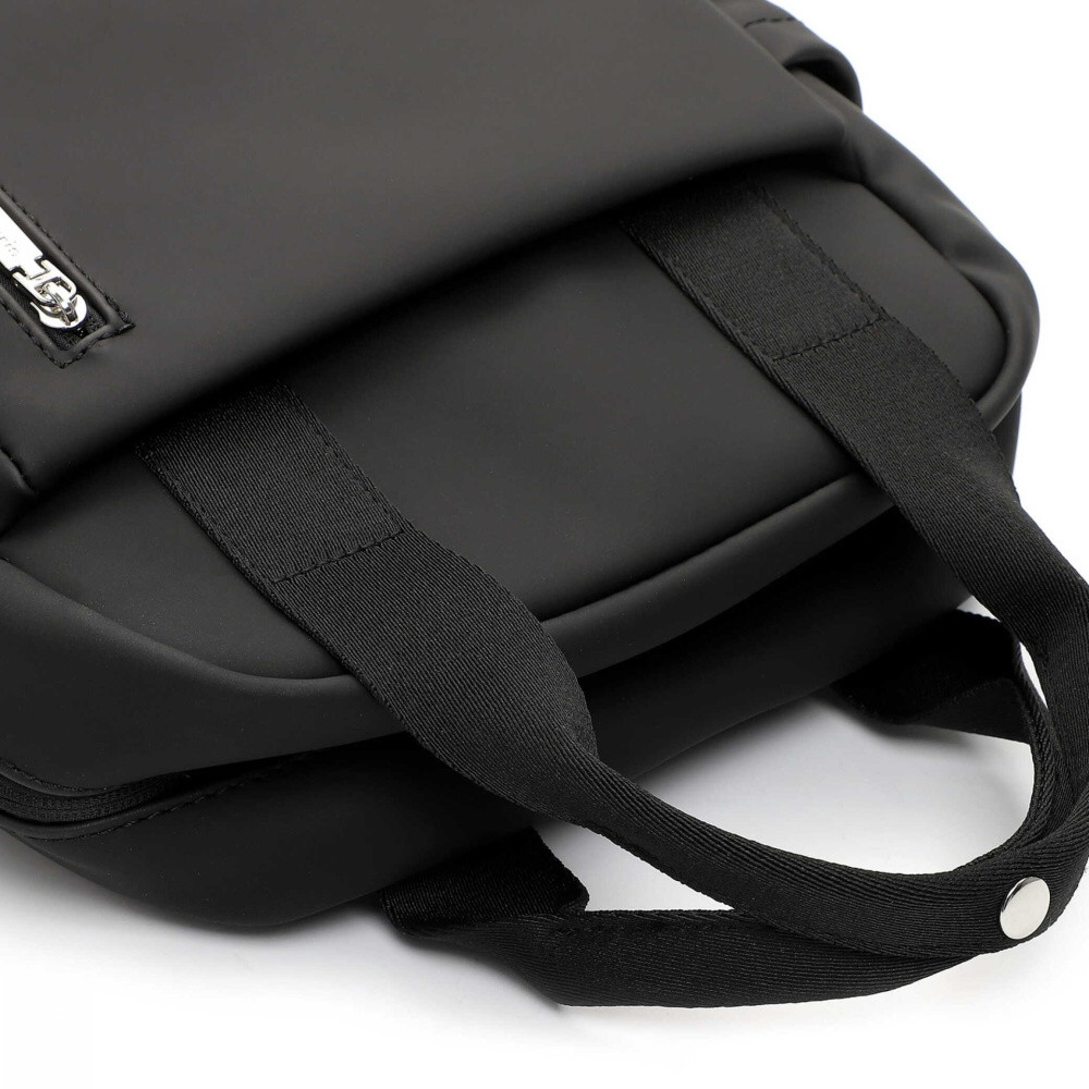 detail Dámský batoh TAMARIS 33470-100 černá S5