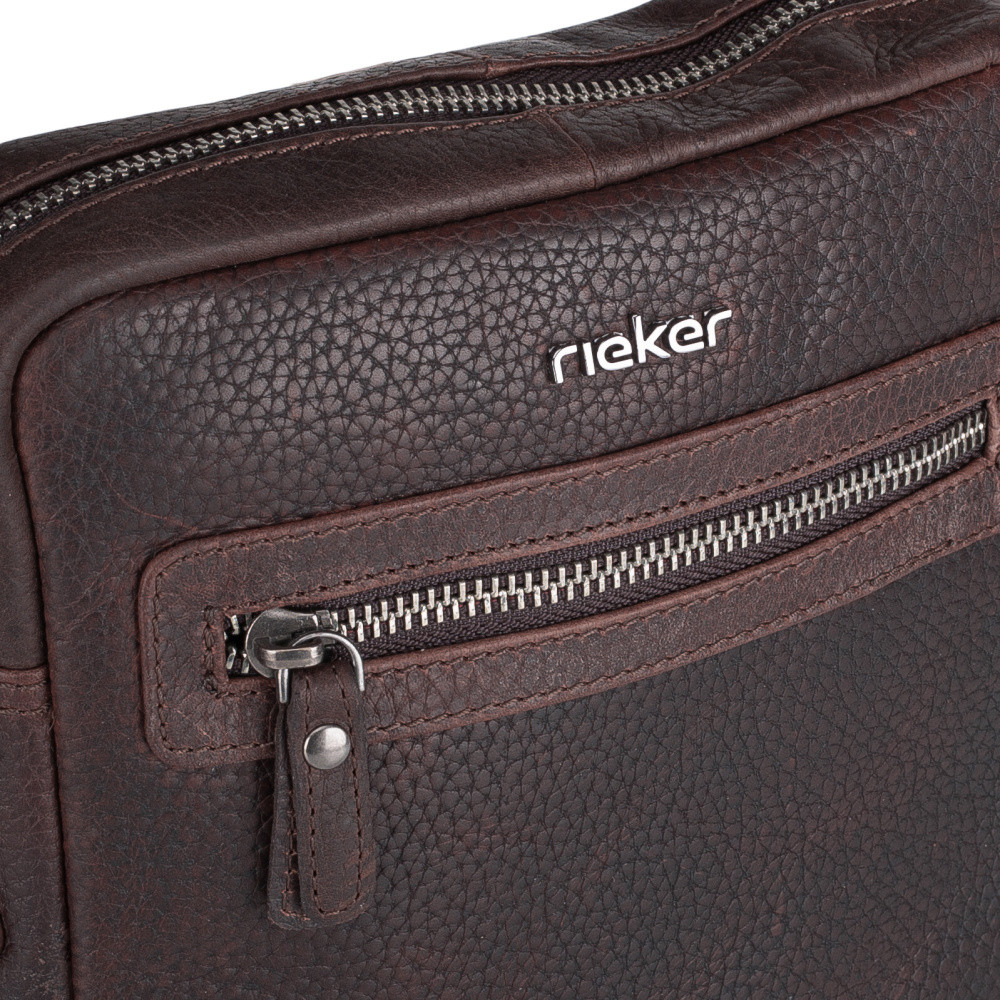 detail Pánská taška RIEKER 9028 hnědá W5