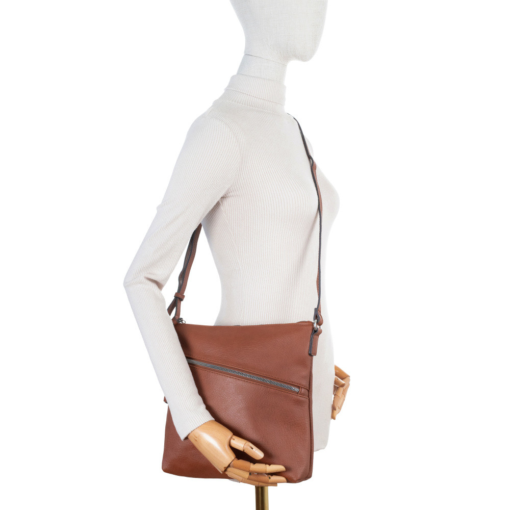 detail Dámská kabelka TAMARIS 30814-700 hnědá W5