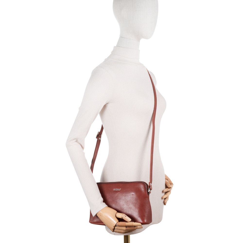 detail Dámská kabelka RIEKER W202 hnědá W5