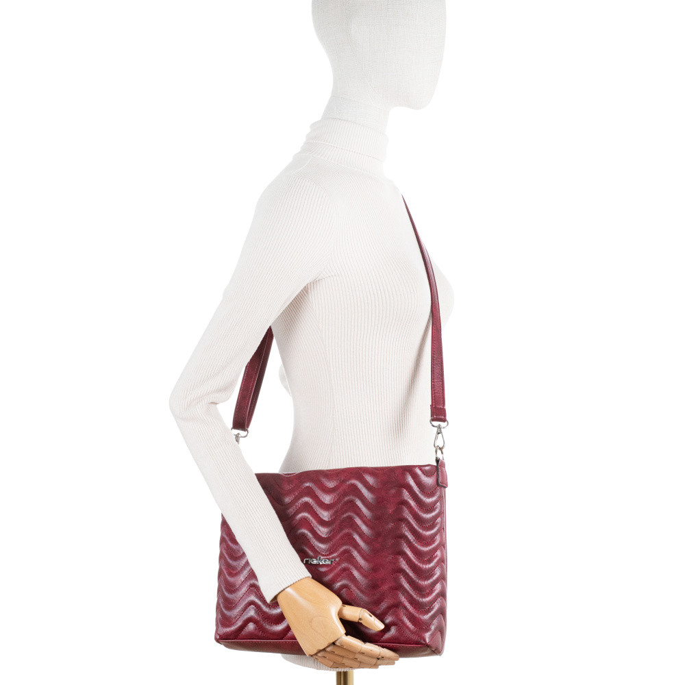 detail Dámská kabelka RIEKER C2230-199/25-HF červená W5