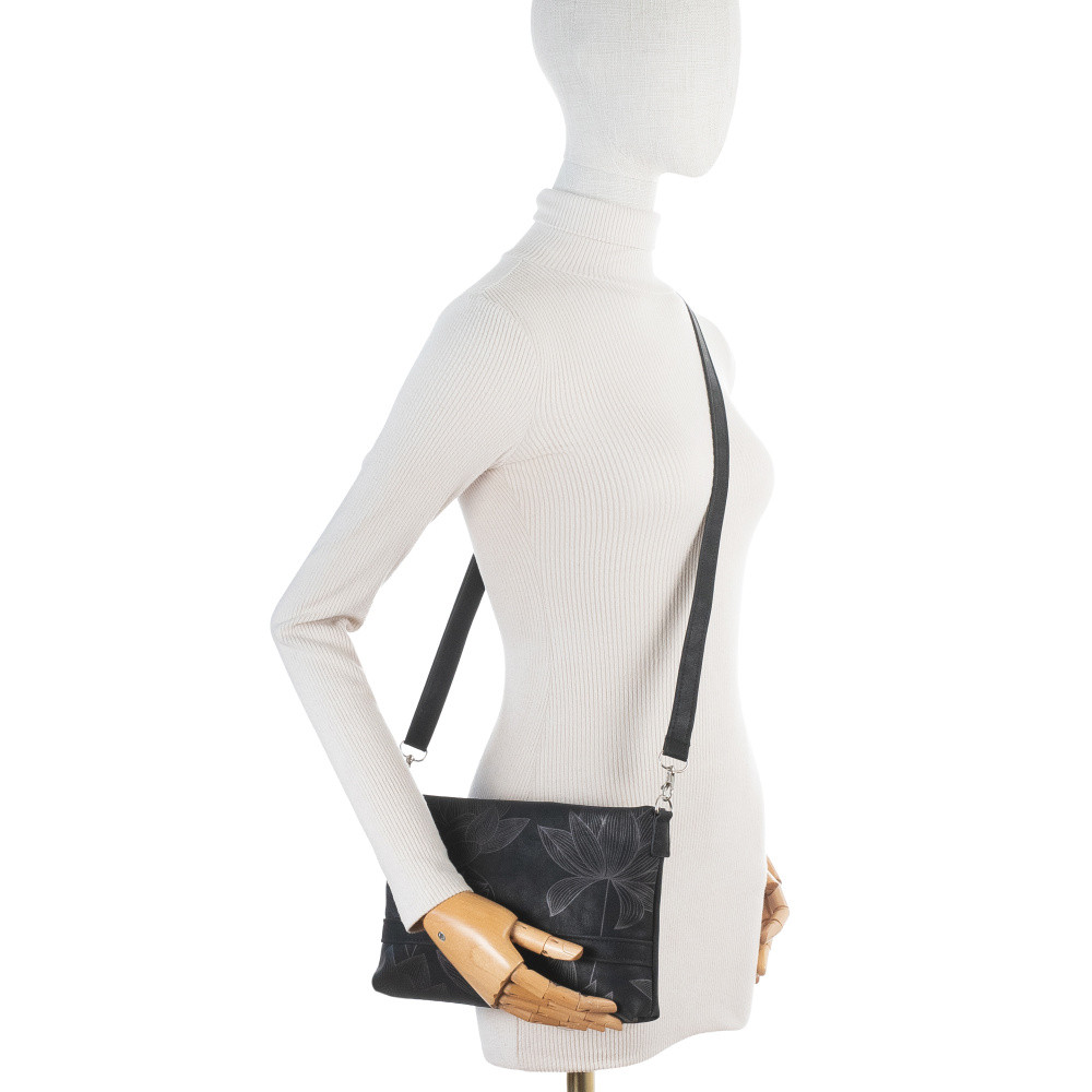 detail Dámská kabelka RIEKER C2537-154-KWT černá W5