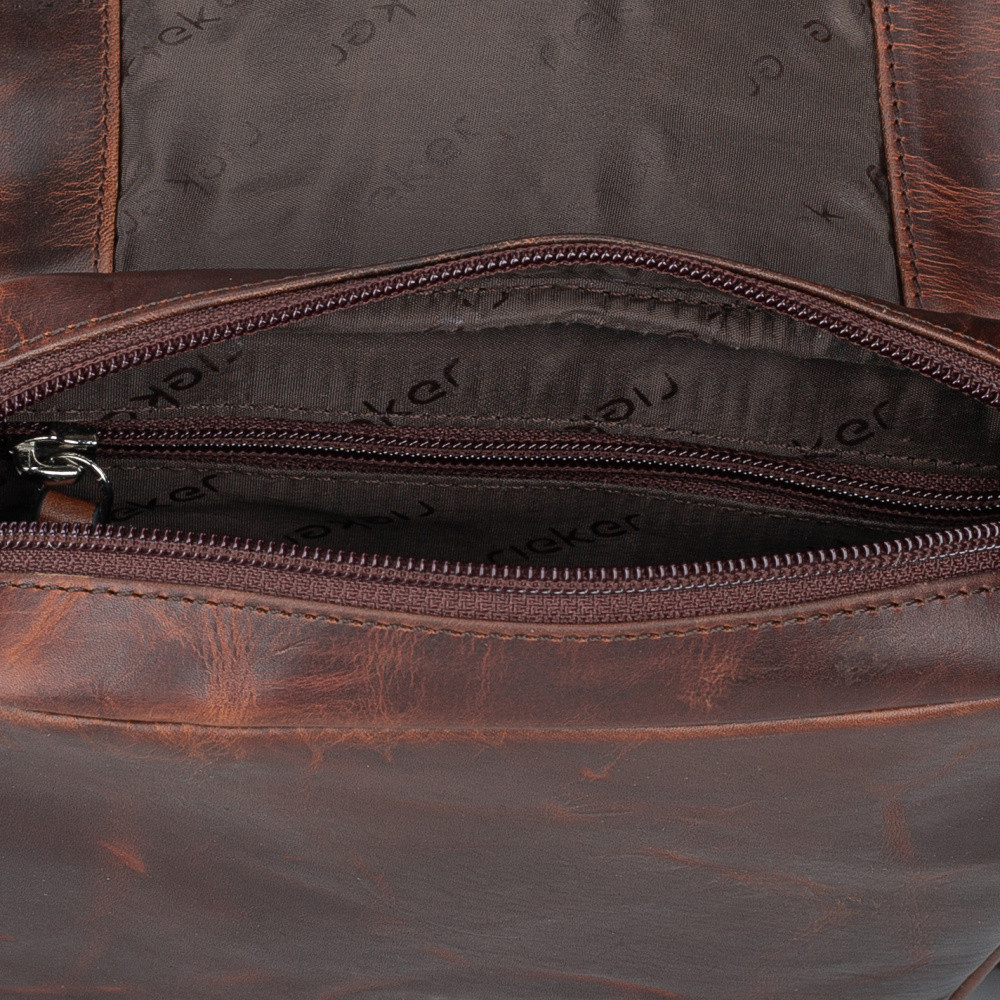 detail Pánská taška RIEKER 9036 hnědá S6