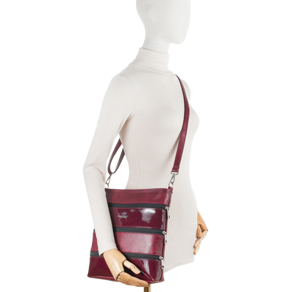 detail Dámská kabelka RIEKER C2252-199/25-073/25-1 červená W5