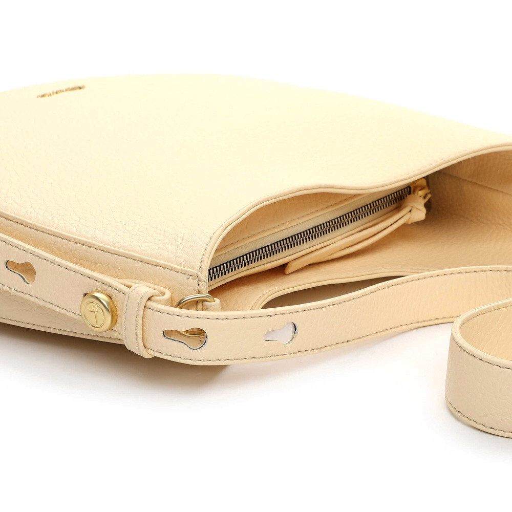 detail Dámská kabelka TAMARIS 34362-431 žlutá S6