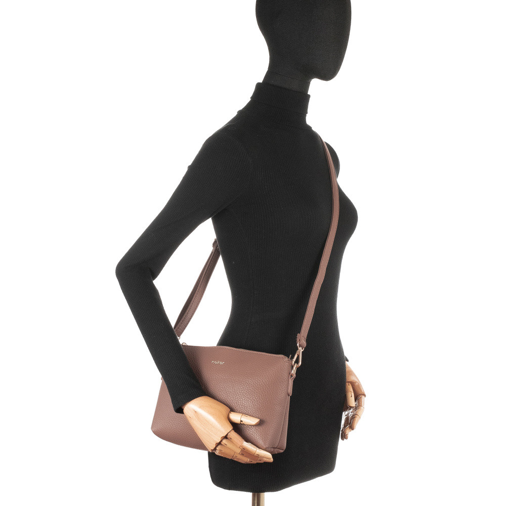 detail Dámská kabelka RIEKER H1399-24 hnědá S6