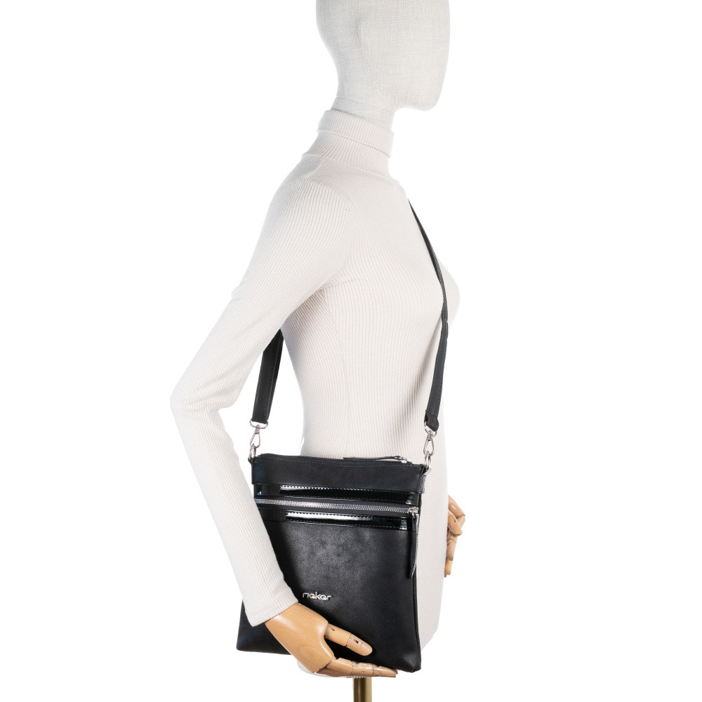 detail Dámská kabelka RIEKER C2533-021-061 černá W5